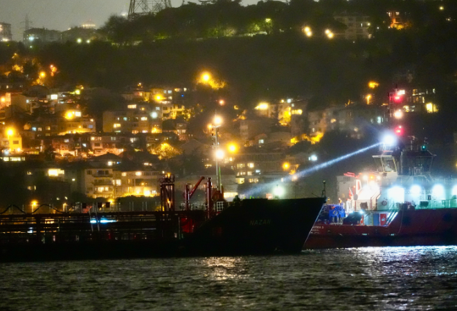 İstanbul Boğazı’nda gemi trafiği çift yönlü açıldı